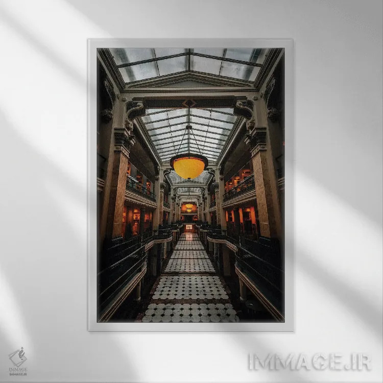 تابلو راهرو I اثر جان بیلوس - نمای قابدار سفید