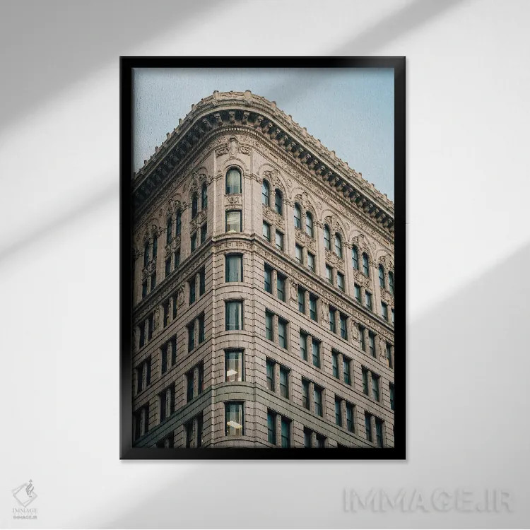 تابلو ساختمان فلتآیرون II اثر جان بیلوس - نمای قابدار مشکی