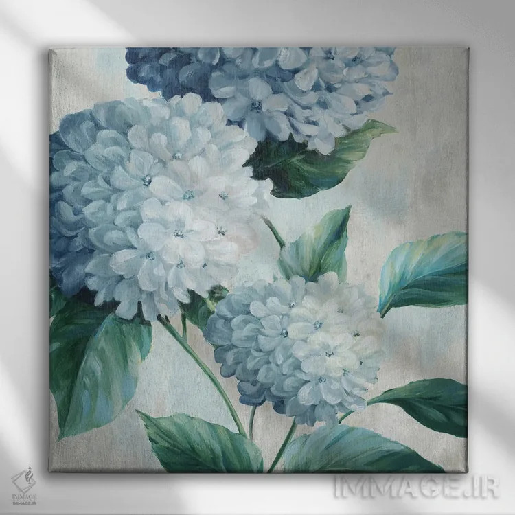 تابلو شکوفههای هورتانسیا آبی I اثر الکس بلک - نمای روبهرو روی دیوار