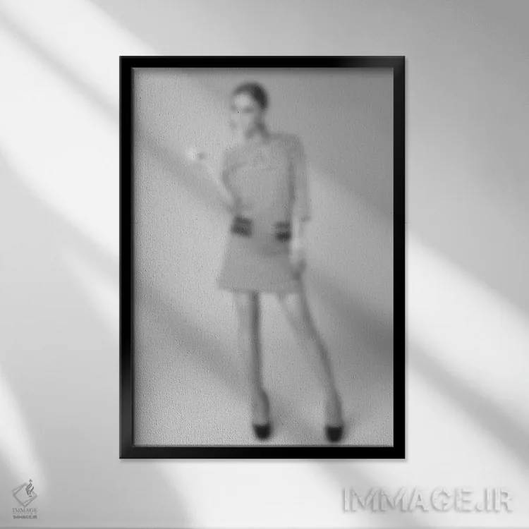 تابلو اُفلیا محو اثر فایو بای فایو کالکتیو - نمای قابدار مشکی