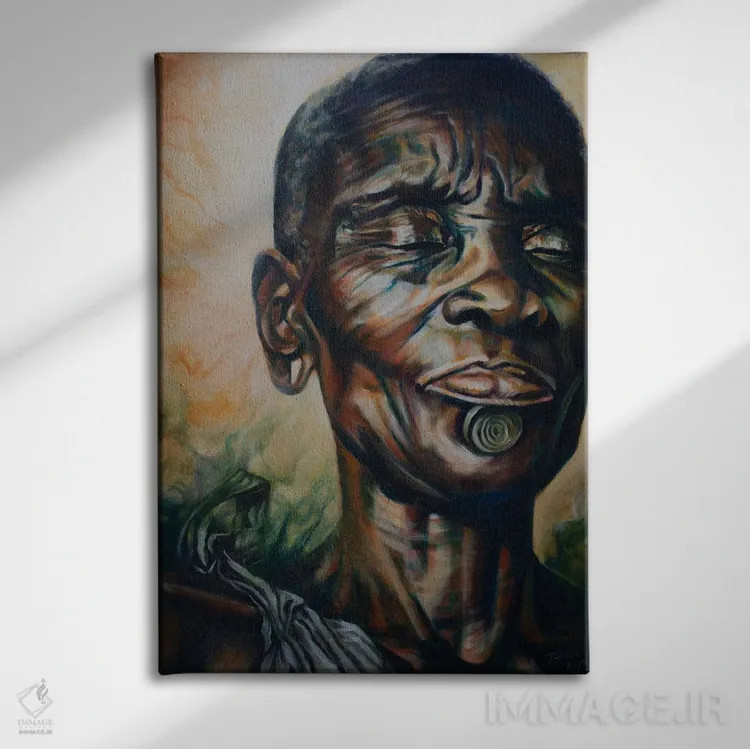 تابلو زن بودی اثر بلول آرت - نمای روبهرو روی دیوار