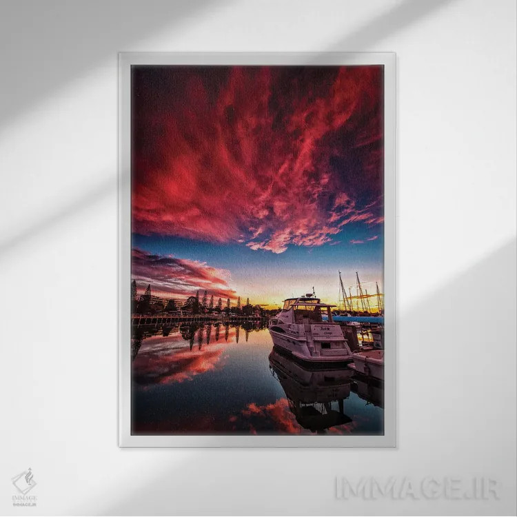 تابلو قایق روی آب اثر بن مولدر - نمای قابدار سفید