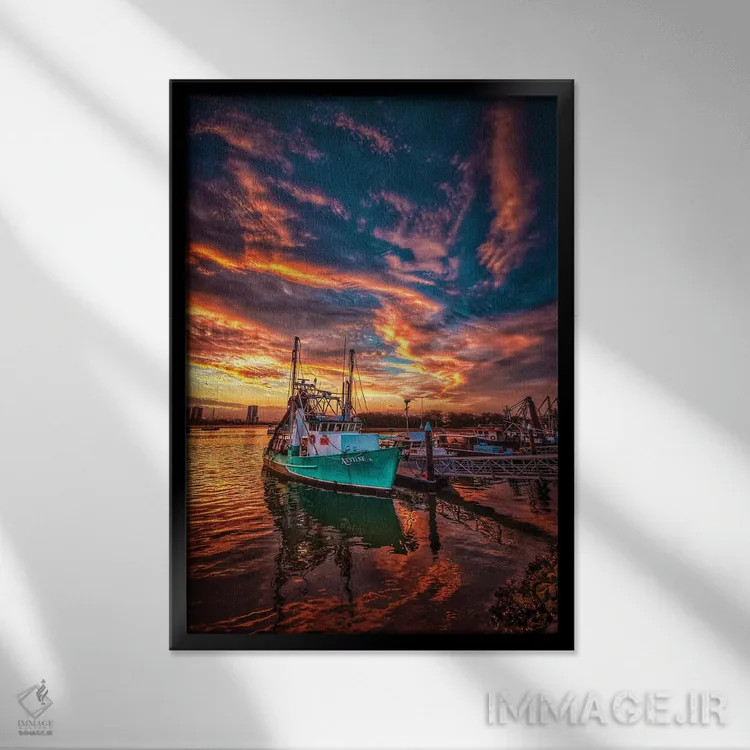 تابلو قایق ماهیگیری بزرگ (ترالر) اثر بن مولدر - نمای قابدار مشکی