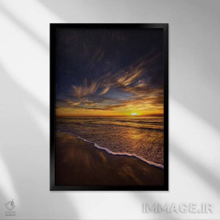 تابلو امواج طلایی اثر بن مولدر - نمای قابدار مشکی