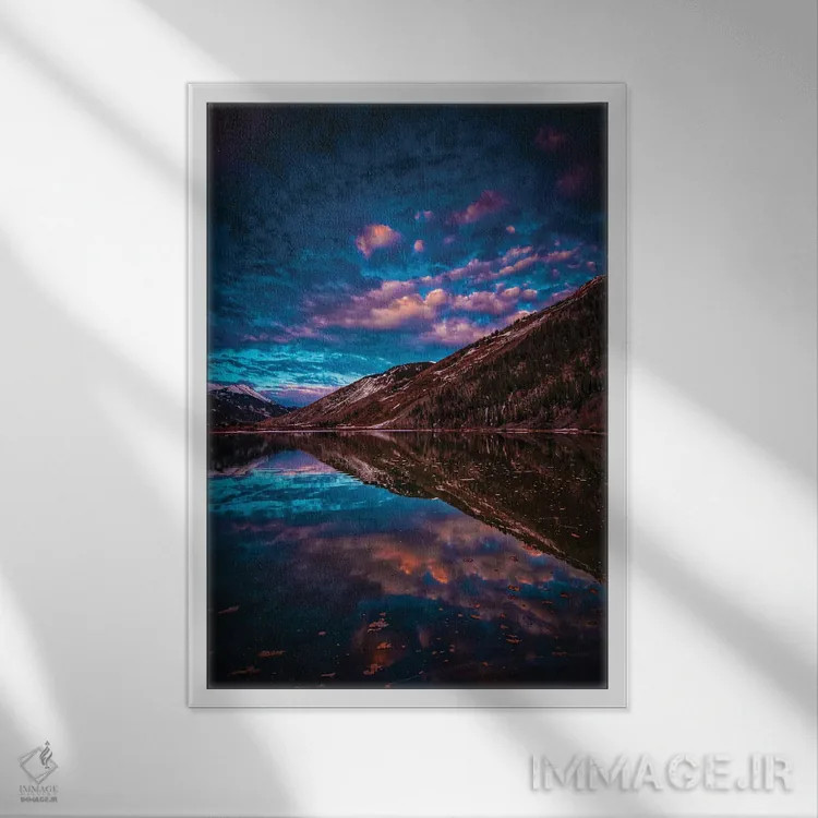 تابلو بازتاب کوهستان اثر بن مولدر - نمای قابدار سفید