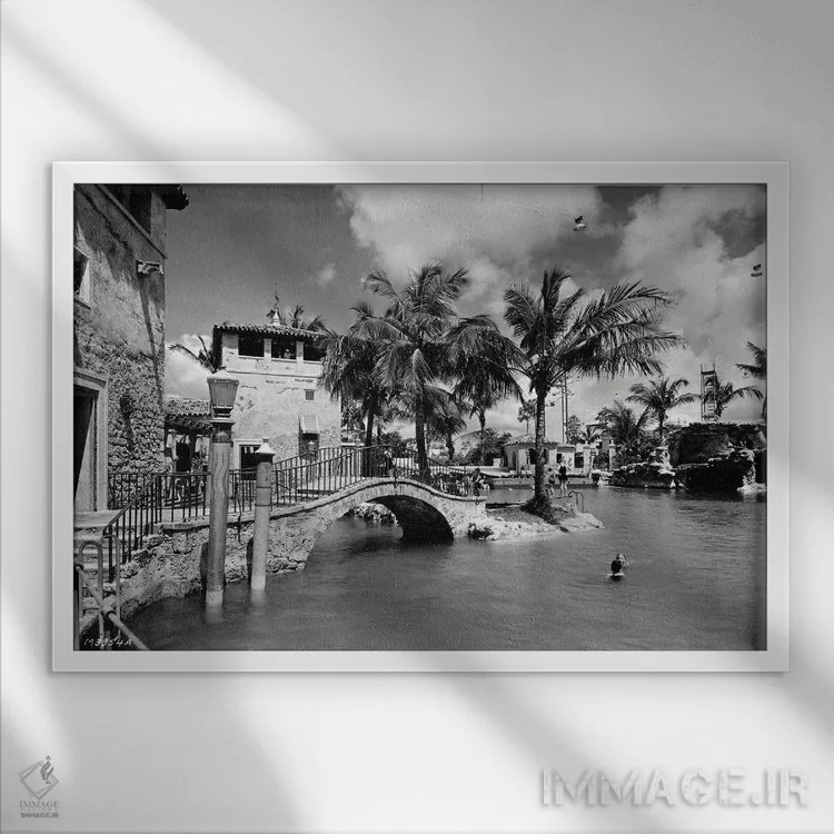 تابلو استخر ونیزی، کورال گیبلز، ۱۵ اکتبر ۱۹۲۴ اثر عکاس آمریکایی (عنوان عمومی) - نمای قابدار سفید