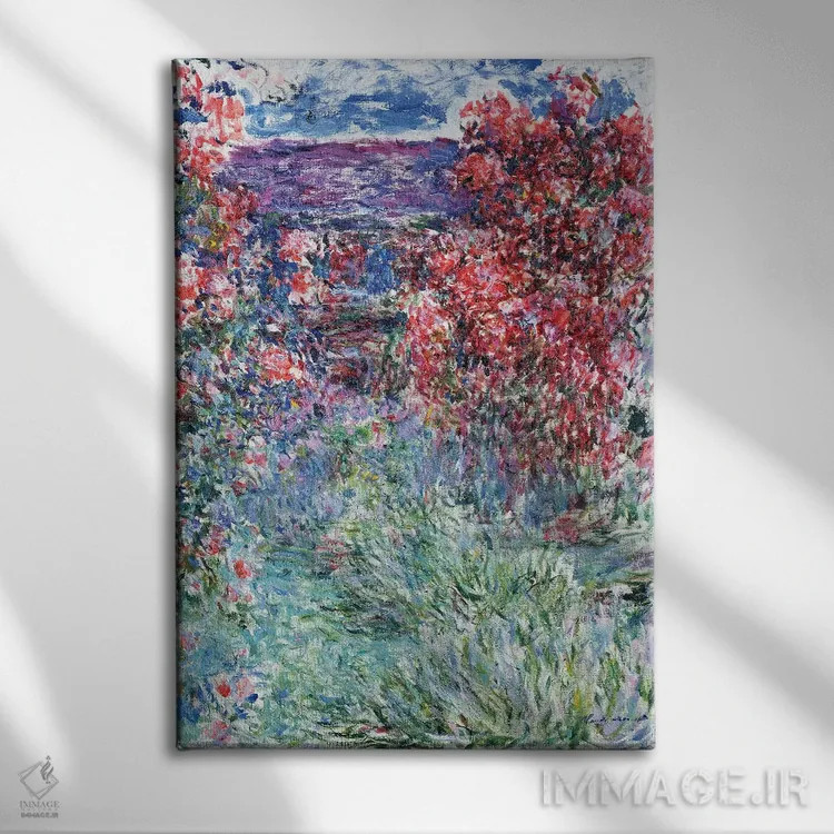 تابلو خانهای در ژیورنی زیر گلهای رز، ۱۹۲۵ اثر کلود مونه (نقاش معروف فرانسوی) - نمای روبهرو روی دیوار