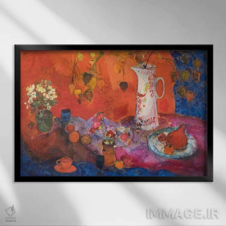 تابلو طبیعت بیجان قرمز با کوزه سفید و میوه اثر آن اورام - نمای قابدار مشکی