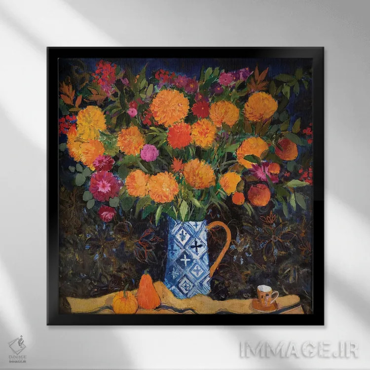 تابلو 2022,گل داوودی نارنجی روی پارچهٔ گلدوزی شده، ۲۰۲۲ اثر آن اورام - نمای قابدار مشکی