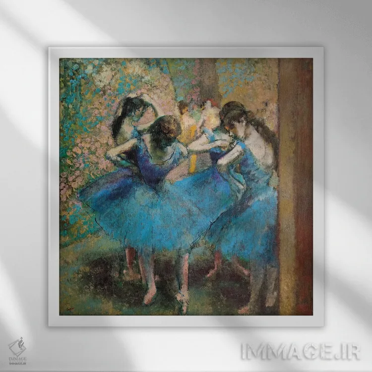تابلو رقاصان در لباس آبی، ۱۸۹۰ اثر ادگار دگا (نقاش و مجسمهساز فرانسوی) - نمای قابدار سفید
