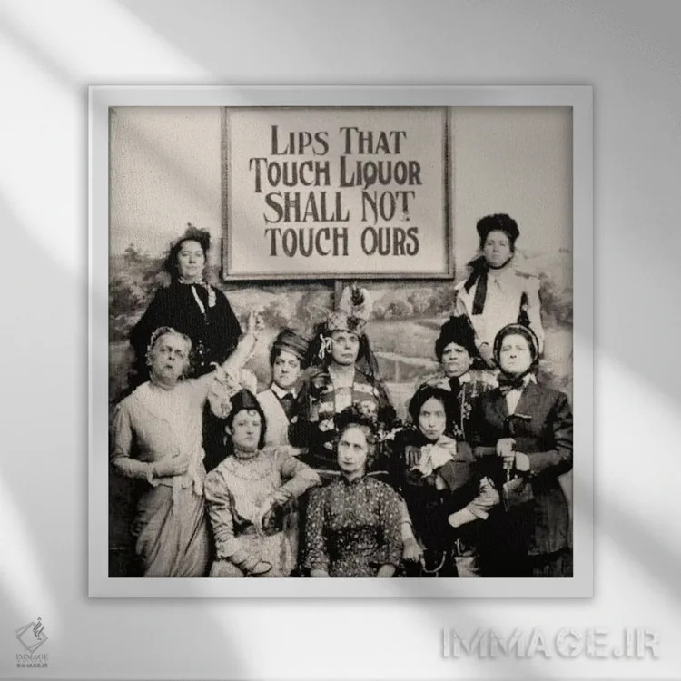 تابلو اعضای انجمن ضدسالن در حال نگه داشتن پلاکارد اثر عکاس آمریکایی (عنوان عمومی) - نمای قابدار سفید