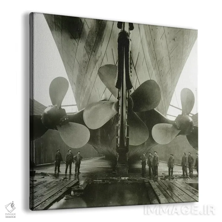 تابلو Belfast, Ireland, 1910-11,پروانههای کشتی تایتانیک در بندر تامپسون گراوینگ، کارخانه هارلند و وولف، بلفاست، ایرلند، ۱۹۱۰-۱۱ اثر عکاس انگلیسی (برچسب هنری) - نمای پرسپکتیو محصول