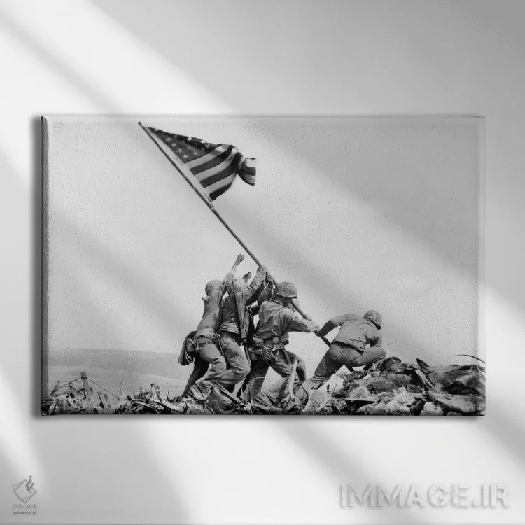 تابلو February 23, 1945,برافراشتن پرچم در ایوو جیما، ۲۳ فوریه ۱۹۴۵ اثر جو روزنتال - نمای روبهرو روی دیوار