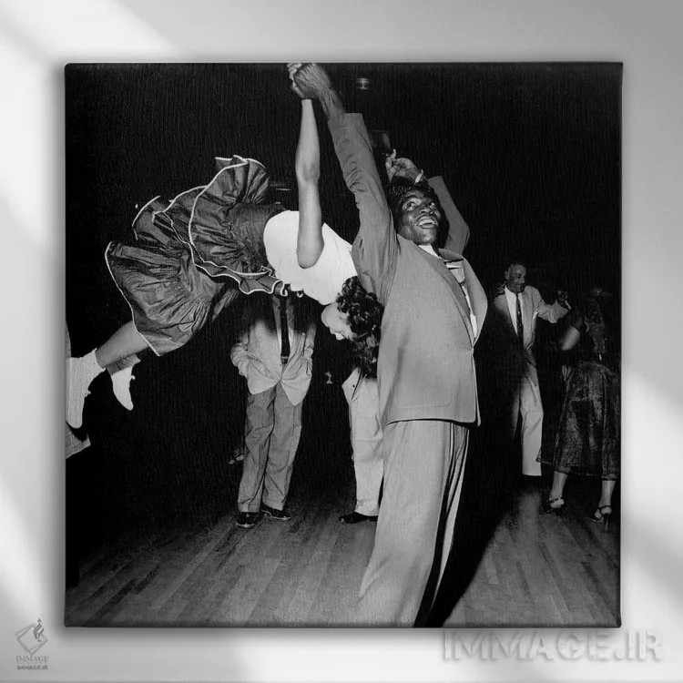 تابلو Harlem, 1947,رقص یک جفت در سالن سووای، هارلم، ۱۹۴۷ اثر رو دز آرشیو (آرشیو خیابان) - نمای روبهرو روی دیوار