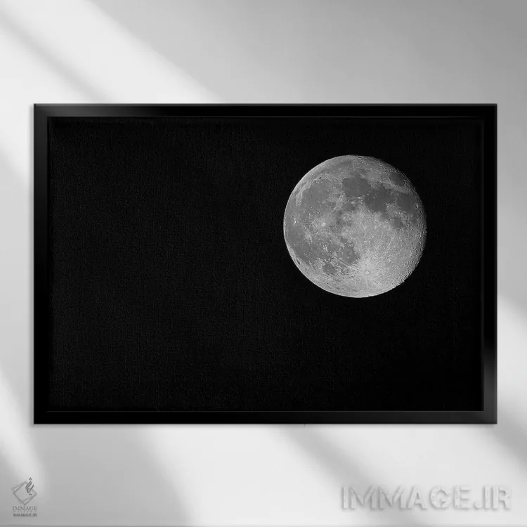تابلو 2017,ماه کامل، ۲۰۱۷ اثر اسویپی ایمیجز (آرشیو/آژانس عکس) - نمای قابدار مشکی