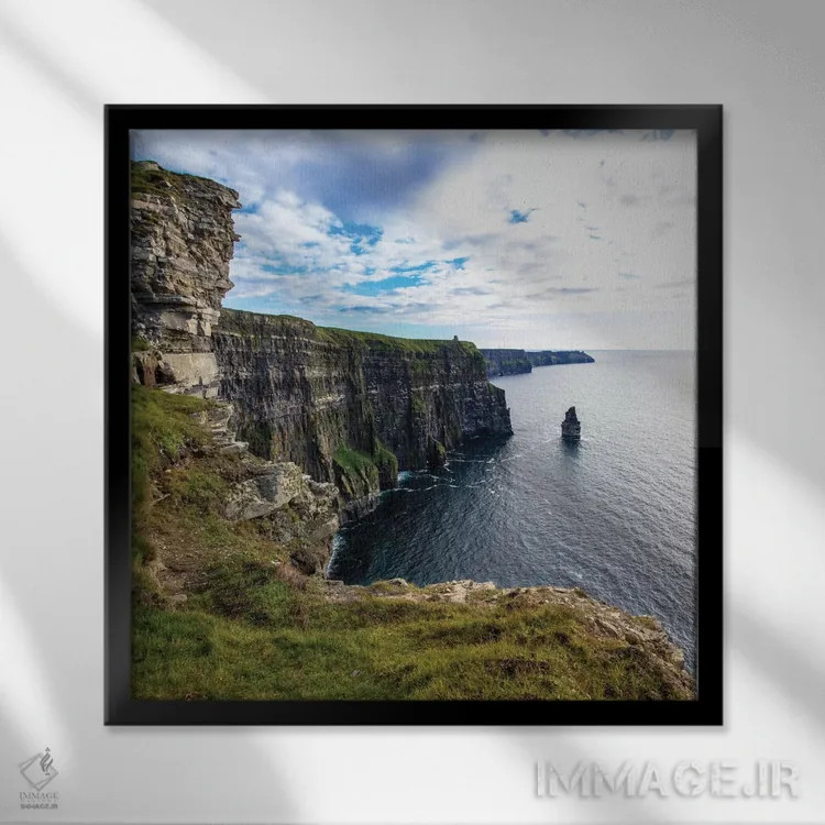 تابلو نمای مربعی صخرههای موهر (ایرلند) اثر استد بانت (در صورت نیاز: نام هنری یا تاریخی) - نمای قابدار مشکی