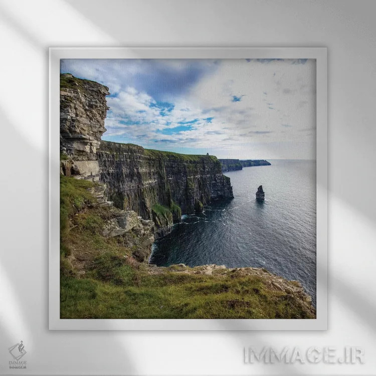 تابلو نمای مربعی صخرههای موهر (ایرلند) اثر استد بانت (در صورت نیاز: نام هنری یا تاریخی) - نمای قابدار سفید