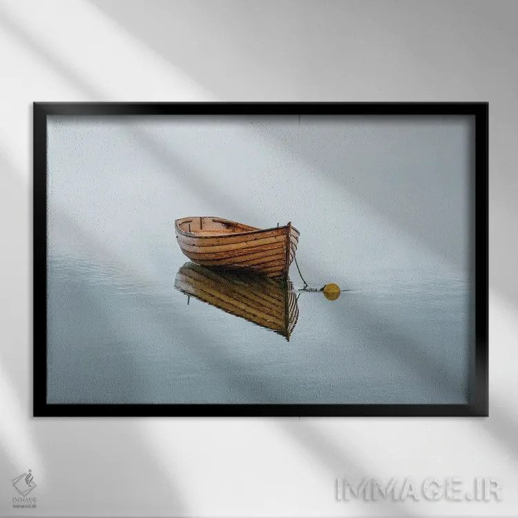 تابلو قایق چوبی در لنگرگاه نماد سادگی است. وستپورت، شهرستان مایو، ایرلند اثر بتی سدرکوئیست - نمای قابدار مشکی