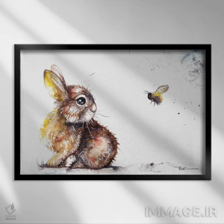 تابلو خرگوش و زنبور اثر بیبزآرتس - نمای قابدار مشکی