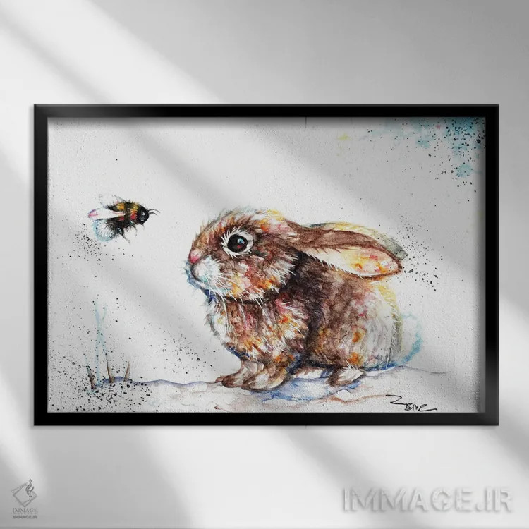 تابلو خرگوش و زنبور ۳ اثر بیبزآرتس - نمای قابدار مشکی