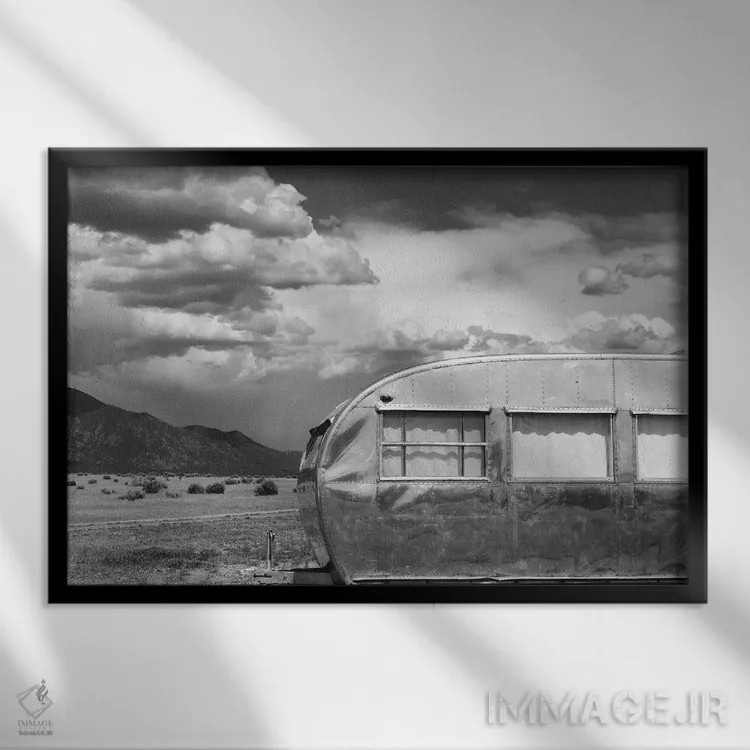 تابلو تریلر ایرستریم نیومکزیکو ۳ اثر بثانی یانگ - نمای قابدار مشکی