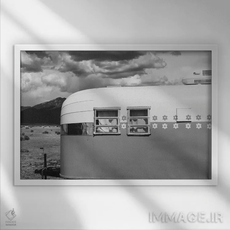 تابلو تریلر ایرستریم نیومکزیکو ۹ اثر بثانی یانگ - نمای قابدار سفید