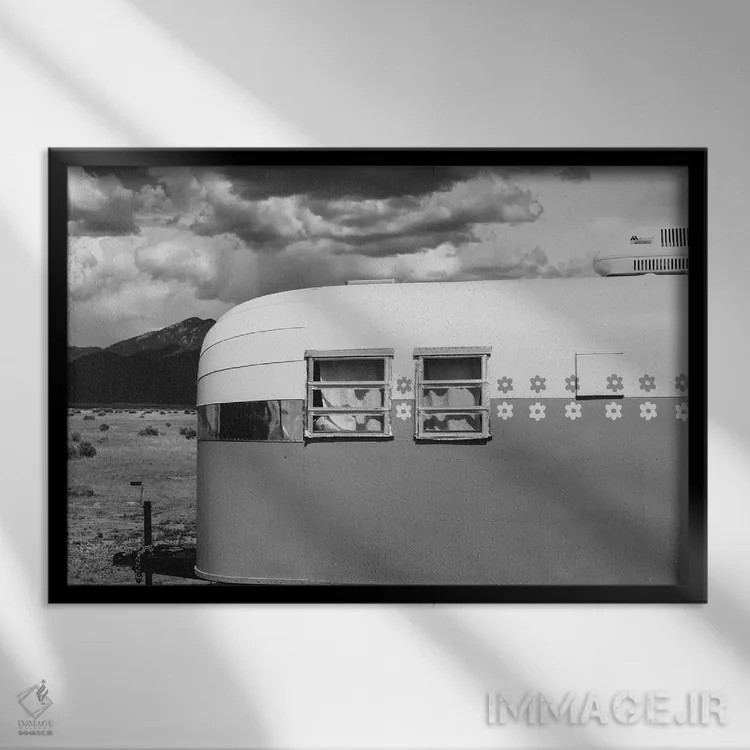 تابلو تریلر ایرستریم نیومکزیکو ۹ اثر بثانی یانگ - نمای قابدار مشکی