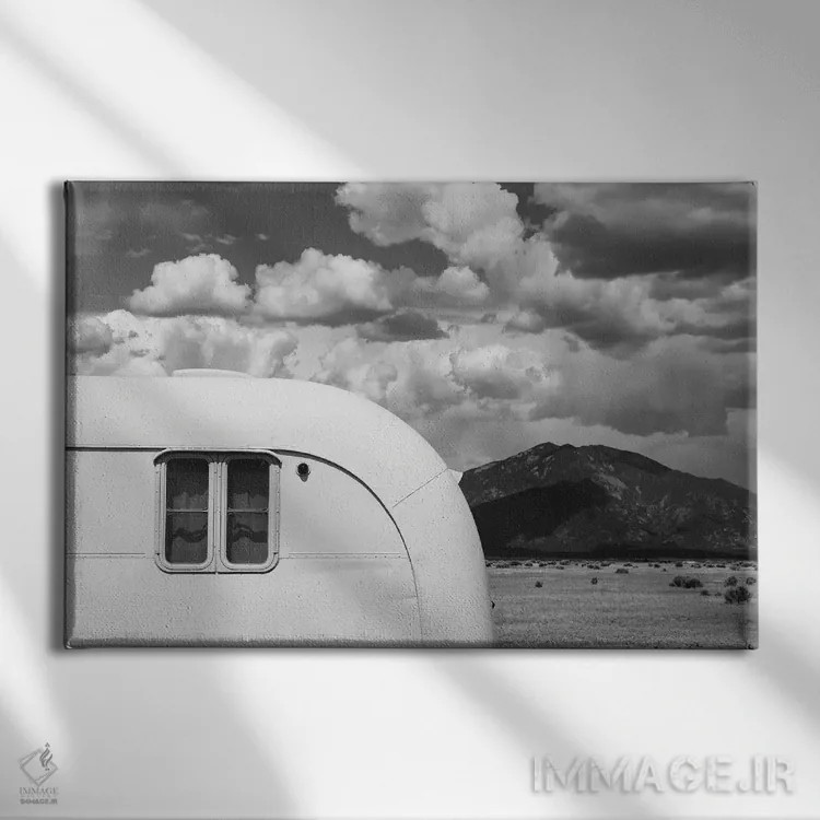 تابلو تریلر ایرستریم نیومکزیکو ۷ اثر بثانی یانگ - نمای روبهرو روی دیوار