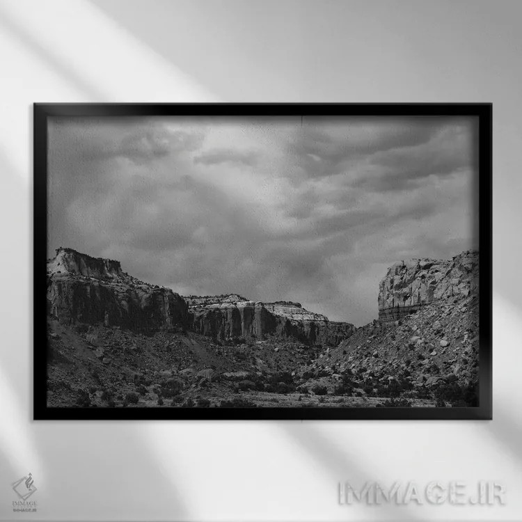 تابلو آبیکیویو اثر بثانی یانگ - نمای قابدار مشکی