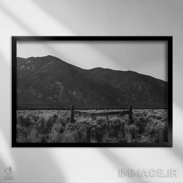 تابلو کوههای تائوس ۴ اثر بثانی یانگ - نمای قابدار مشکی