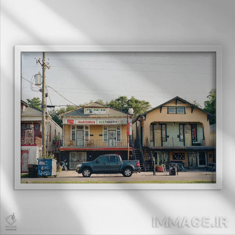 تابلو مارینی نیواورلئان ۴ روی نگاتیو (محله) اثر بثانی یانگ - نمای قابدار سفید
