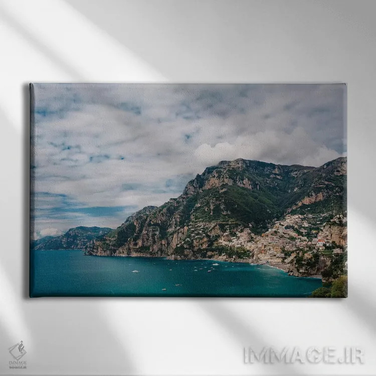 تابلو نمای پوزیتانو یک اثر بثانی یانگ - نمای روبهرو روی دیوار