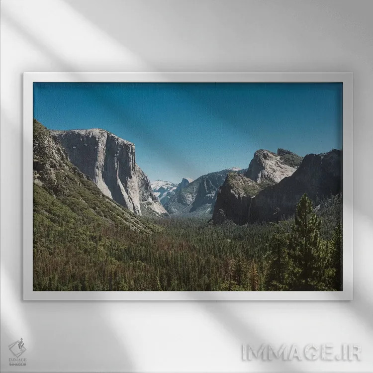 تابلو Yosemite National Park V,دورنمای تونلی - پارک ملی یوسیمیتی پنجم اثر بثانی یانگ - نمای قابدار سفید
