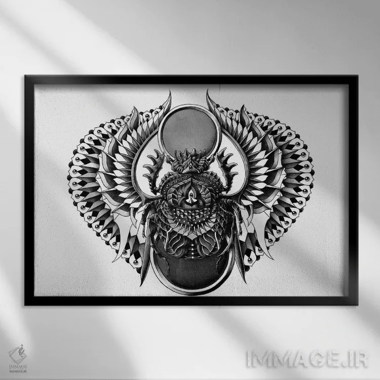 تابلو سوسک مصری (اسکاراب) اثر بیوورکز - نمای قابدار مشکی