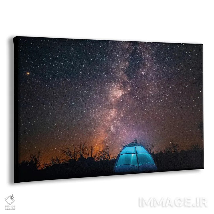 تابلو آمریکا، کالیفرنیا، صحرای موهاوی. چادری نورانی در زیر آسمان پرستاره و کهکشان راه شیری. اثر برایس مریل - نمای پرسپکتیو محصول