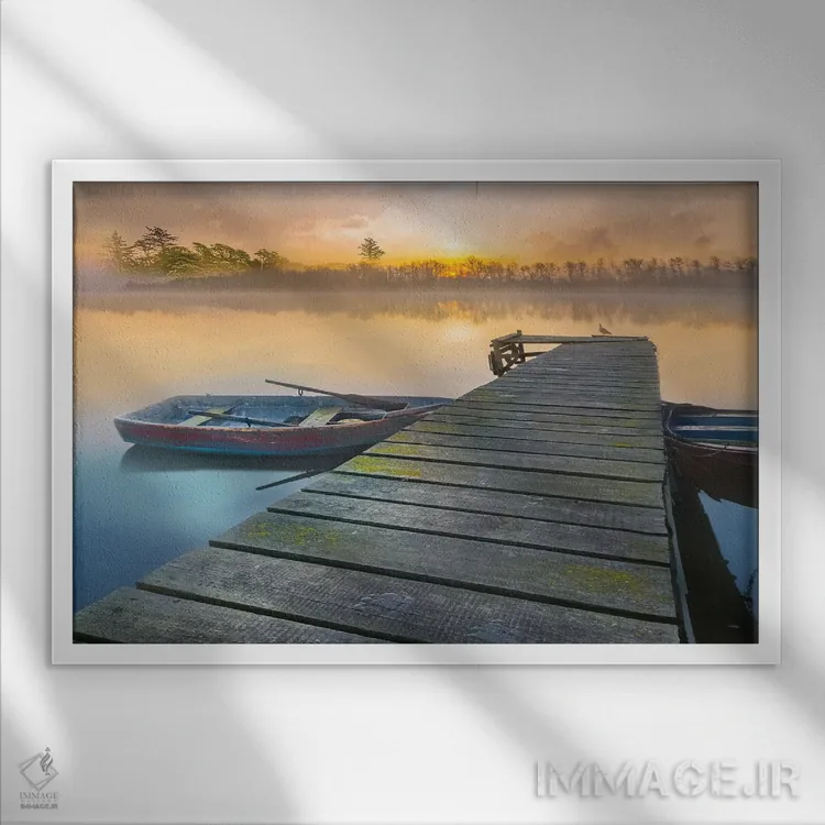 تابلو اسکلهٔ فرسوده اثر مایک کالاسیبتا - نمای قابدار سفید