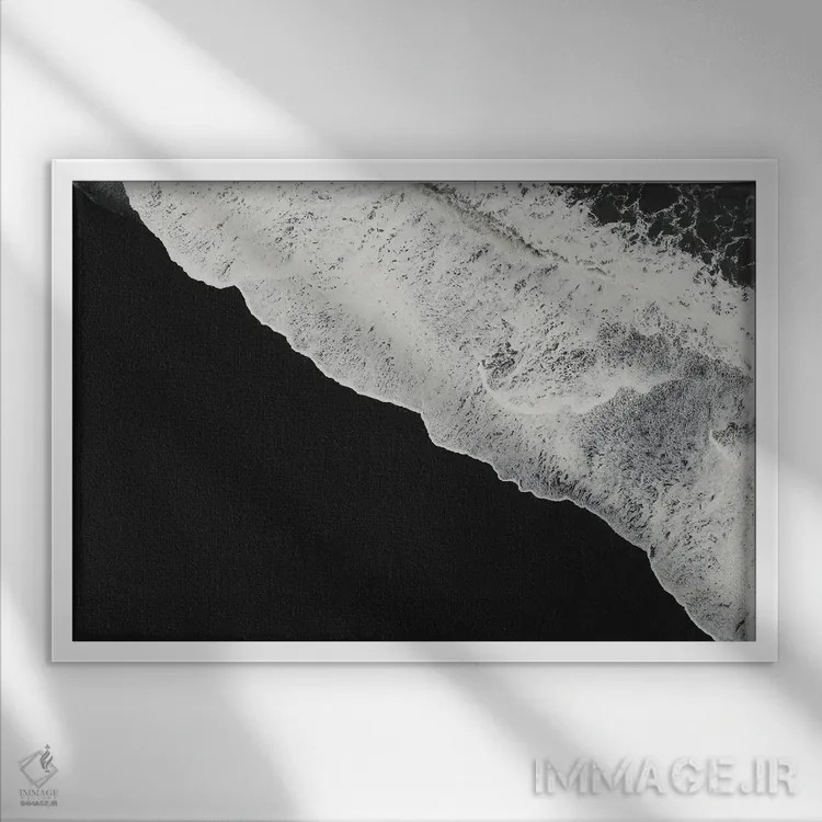 تابلو ساحل سیاه اثر آندریا کاروزو - نمای قابدار سفید