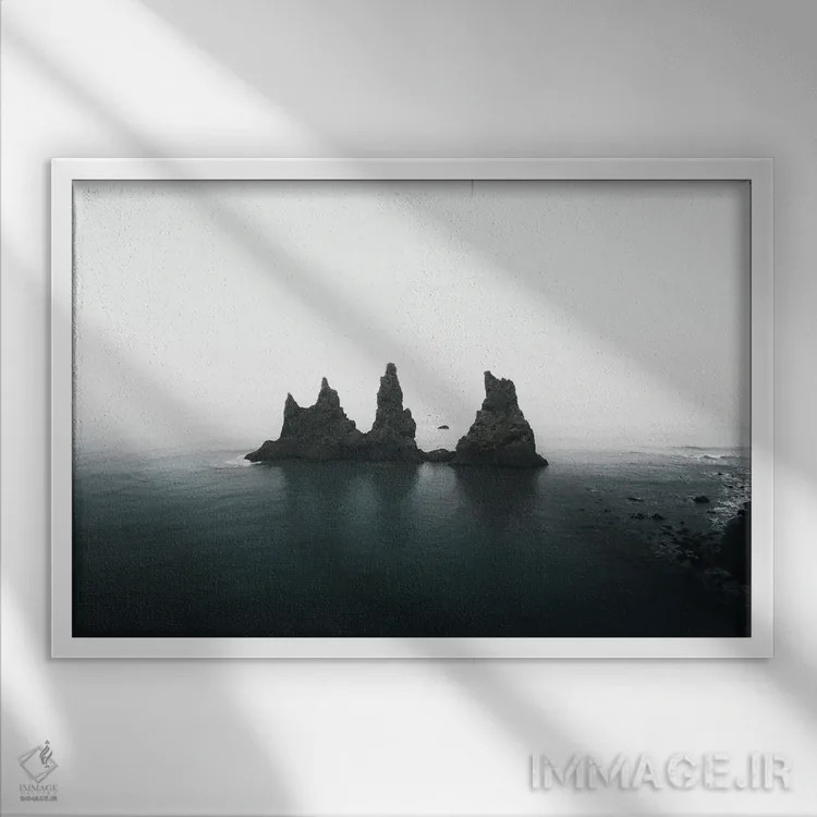 تابلو صخرههای وحشی اثر آندریا کاروزو - نمای قابدار سفید