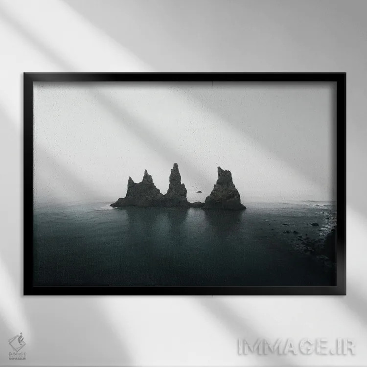 تابلو صخرههای وحشی اثر آندریا کاروزو - نمای قابدار مشکی