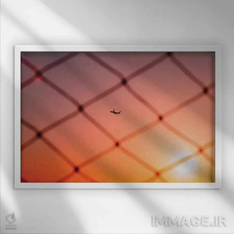 تابلو انزوا اثر شارلوت کرد - نمای قابدار سفید