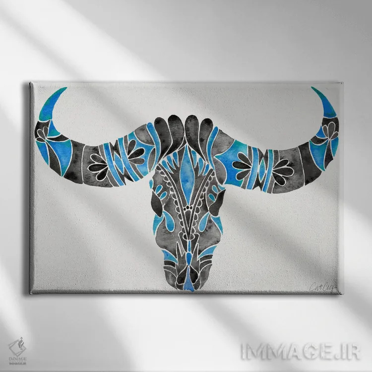 تابلو جمجمه گاومیش آبی I اثر کت کوکیلت - نمای روبهرو روی دیوار