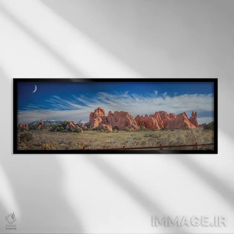 تابلو ماه بالای پارک ملی آرچز اثر عکاسی جاناتان راس - نمای قابدار مشکی