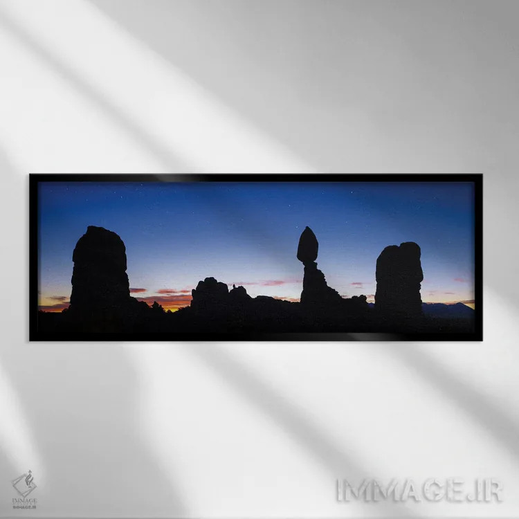 تابلو پانورامای سیلوئت صخره متوازن اثر عکاسی جاناتان راس - نمای قابدار مشکی