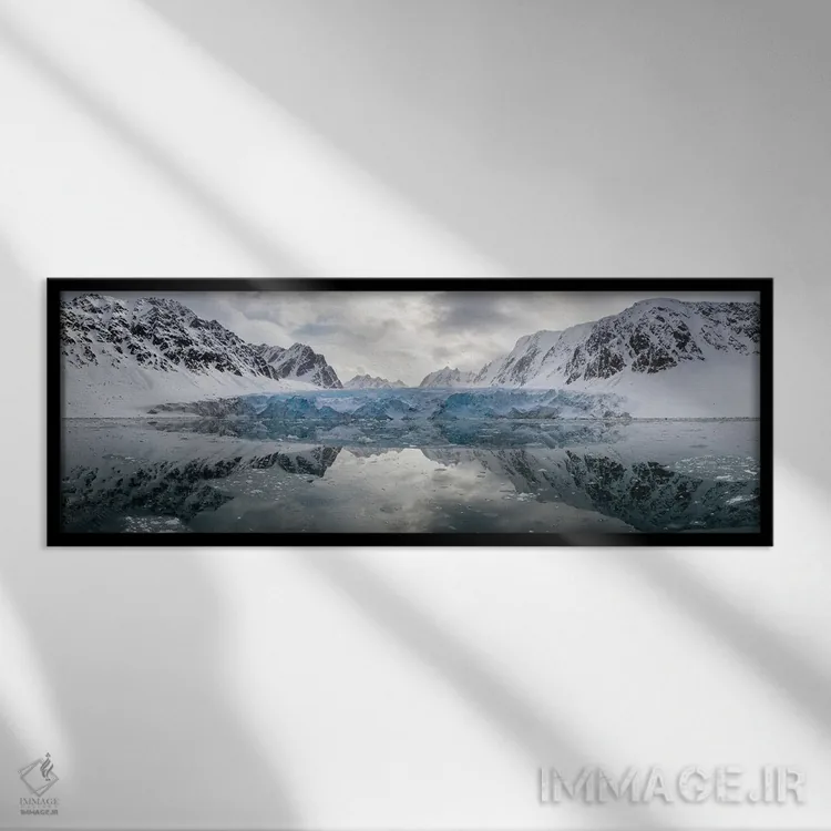 تابلو Arctic Circle,چشمانداز یخچال کُنگسوگن در سوالبارد، مدار شمالگان اثر جین ریکس - نمای قابدار مشکی