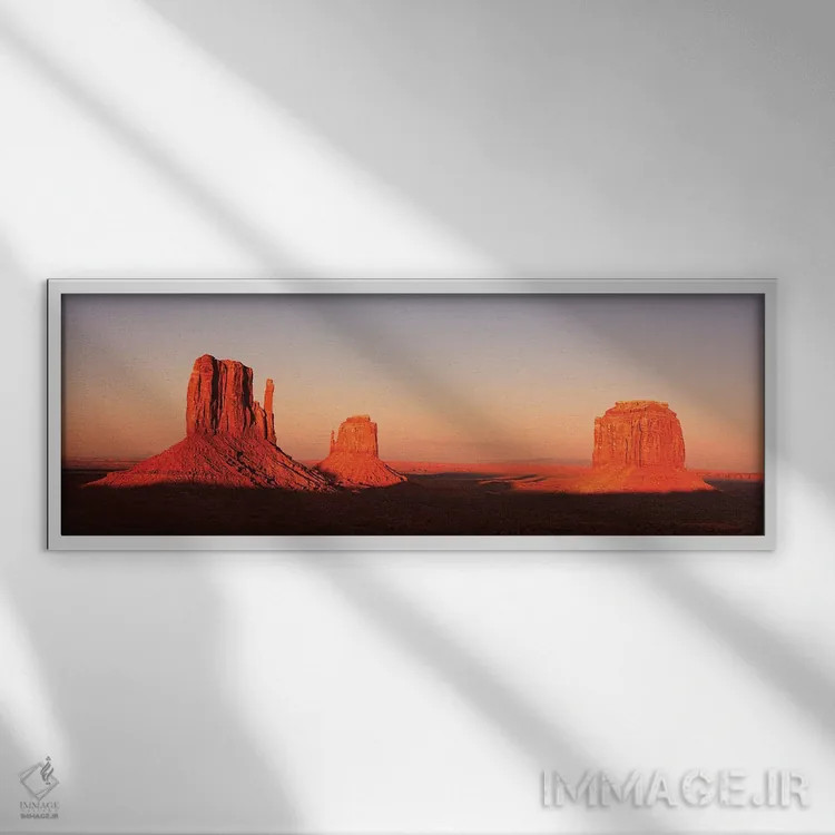 تابلو پانورامای دره یادبود در غروب (Monument Valley) اثر جین ریکس - نمای قابدار سفید
