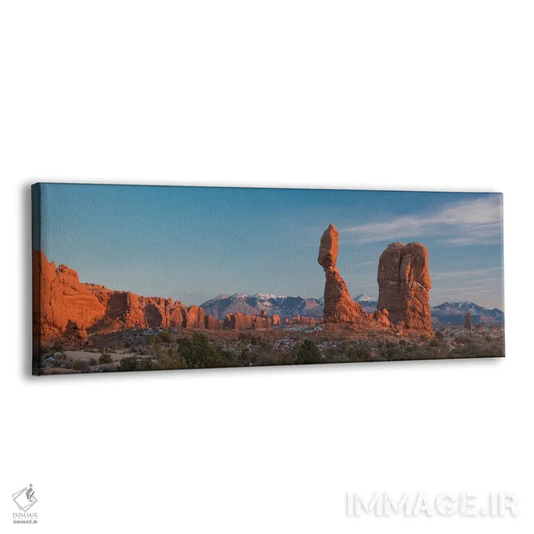 تابلو Utah. Balanced rock at sunset, Arches National Park.,ایالات متحده، یوتا. سنگ متعادل در غروب آفتاب، پارک ملی آرچز اثر جودیت زیمرمن - نمای پرسپکتیو محصول
