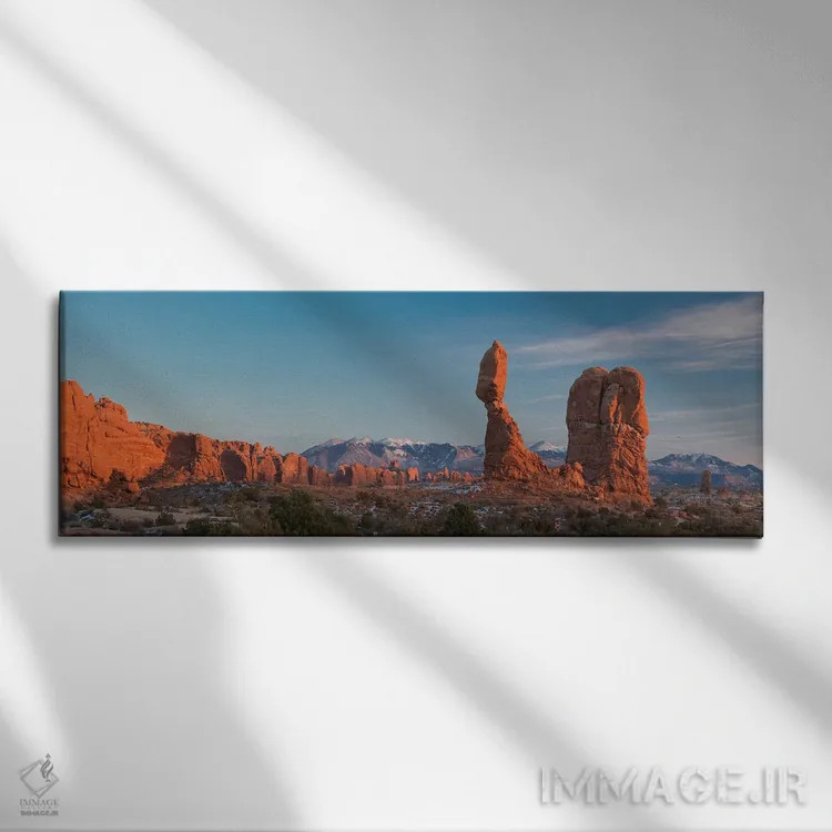 تابلو Utah. Balanced rock at sunset, Arches National Park.,ایالات متحده، یوتا. سنگ متعادل در غروب آفتاب، پارک ملی آرچز اثر جودیت زیمرمن - نمای روبهرو روی دیوار