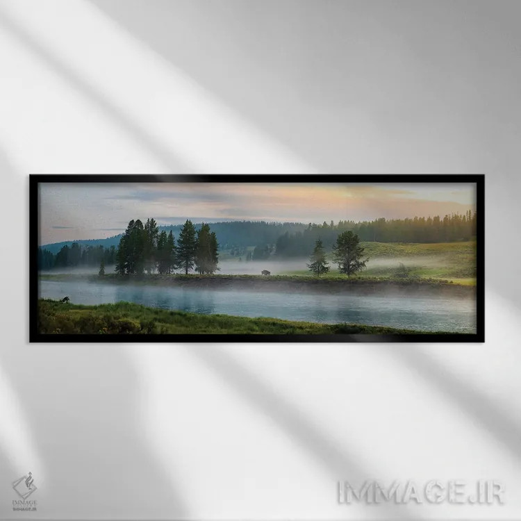 تابلو طلوع خورشید کنار رودخانه اثر لوکاس مور - نمای قابدار مشکی