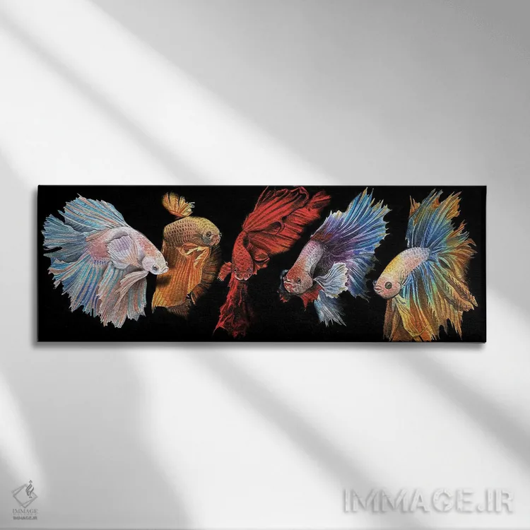 تابلو ماهی بتا در سیاهی اثر لیام کوموات - نمای روبهرو روی دیوار