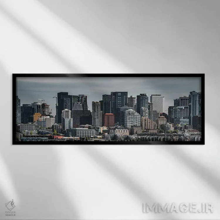 تابلو سیاتل منجمد در زمان (نسخه عریض) اثر لوئیس راث - نمای قابدار مشکی